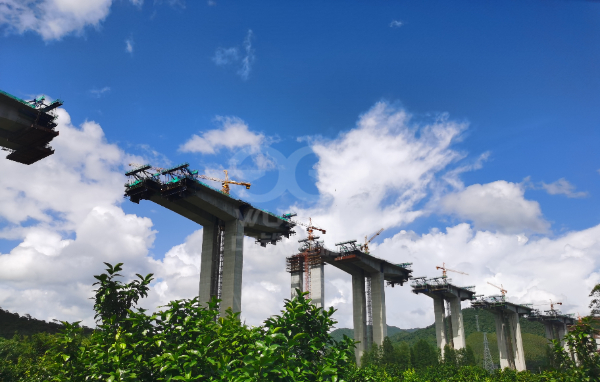 Jembatan Khusus Hongqi dari Tawaran Empat Biro Navigasi CCCC Jalan Raya Kaichun 4