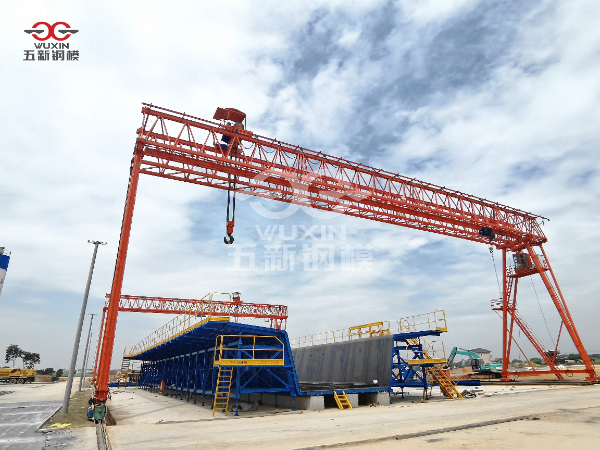 Box girder 40 meter pertama di halaman girder Qujiang dari Biro Kereta Api China ke-12 untuk Kereta Api Hangzhou-Quzhou